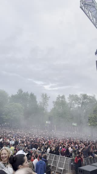 Video from Armin Van Buuren @ OfF Piknic, Montréal on May 17, 2025