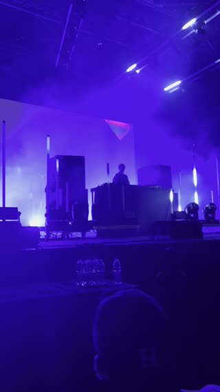Video from Dixon at Ile Soniq 2022 on August 6, 2022