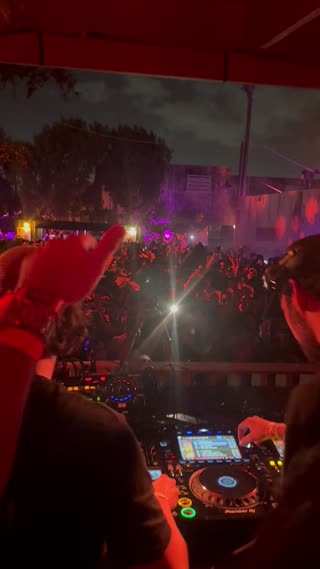 Video from Ahmed Spins b2b Maz @ Hocus Pocus Miami 2024 on November 1, 2024