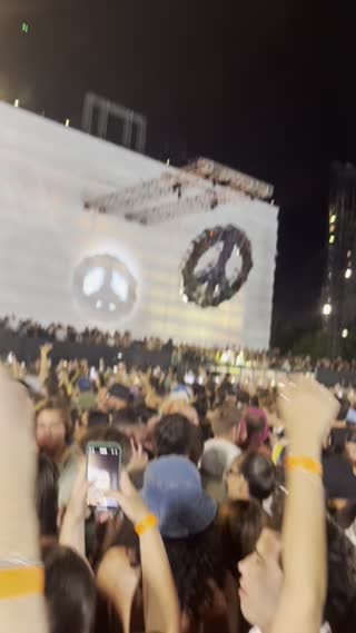 Video from Kloud in Madrid - Curated by @grouptherapy_eg on September 7, 2024