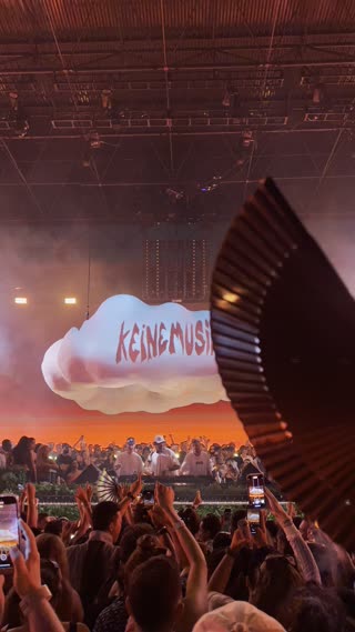 Video from Kloud NYC 23 - Curated by @grouptherapy_eg on July 2, 2023