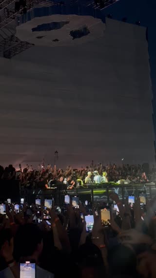 Kloud in Madrid - Curated by @grouptherapy_eg on ReLive