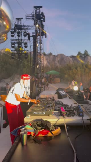 Video from Kloud In Portugal - Curated by @grouptherapy_eg on June 22, 2024