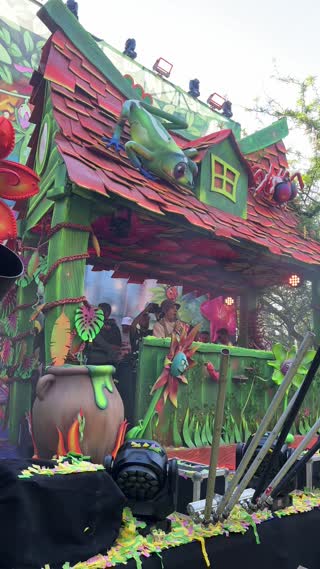 Bora Uzer @ Elrow Town on ReLive