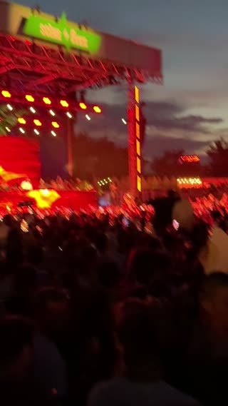 Video from Black Coffee @ OfF Piknic, Montréal on July 1, 2025