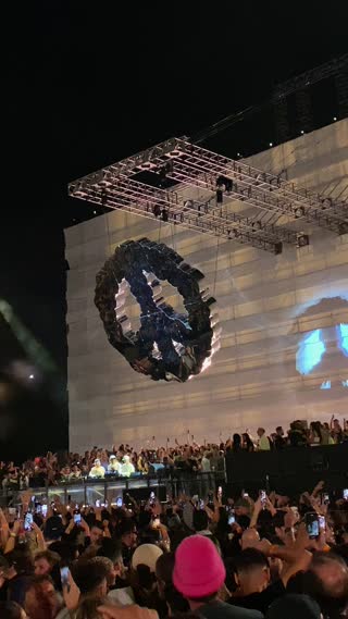 Video from Kloud in Madrid - Curated by @grouptherapy_eg on September 7, 2024