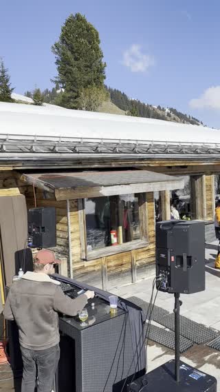 Video from 120 DRE - LE CHAT PERDU - Chums Cafe Bretaye on March 1, 2025
