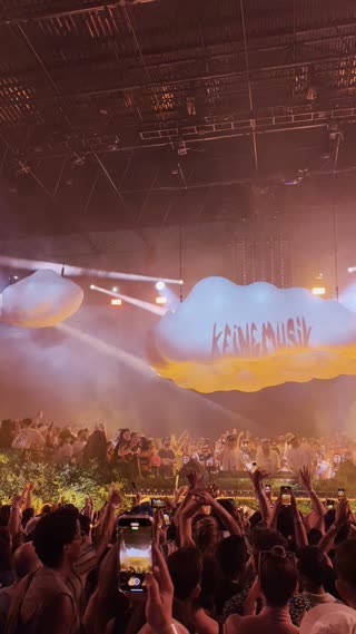 Video from Kloud NYC 23 - Curated by @grouptherapy_eg on July 2, 2023