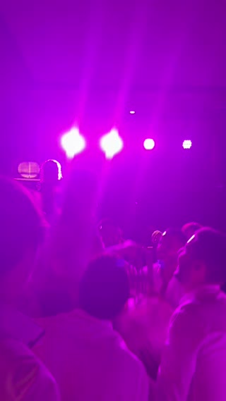 Video from Julia & Costa on April 26, 2025