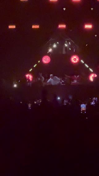 Video from DHB @ OfF Piknic, Montréal on June 28, 2025