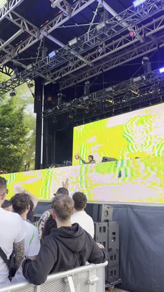 Video from Mochakk @ OfF Piknic, Montréal on June 21, 2025