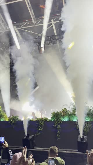 Video from Nora en Pure (Scène Fizz) on October 18, 2025