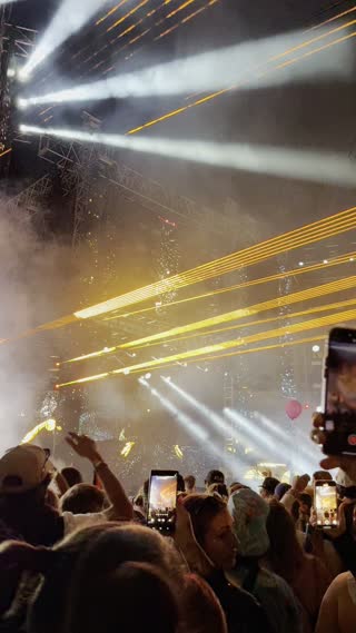 Video from Tiësto @ Riverside on September 13, 2025
