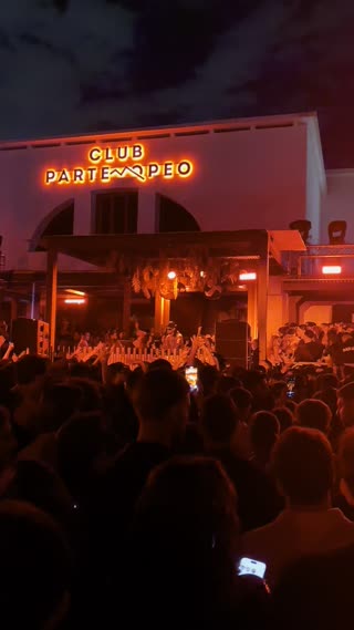 Video from Pawsa at Club Partenopeo on June 2, 2024