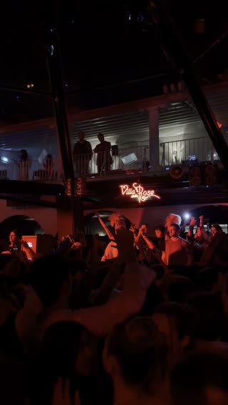 Video from Bora Uzer @ Friday Opening w/ Bora Uzer on May 10, 2025