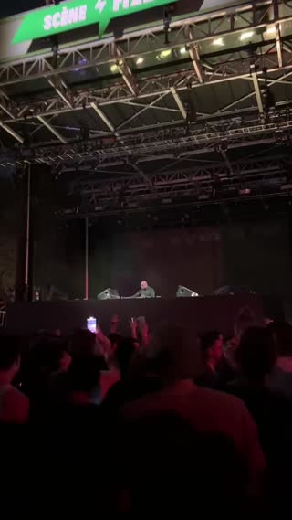 Video from Carl Cox (Scène Fizz) on October 4, 2025