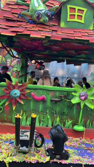 Video from Bora Uzer @ Elrow Town on May 1, 2025