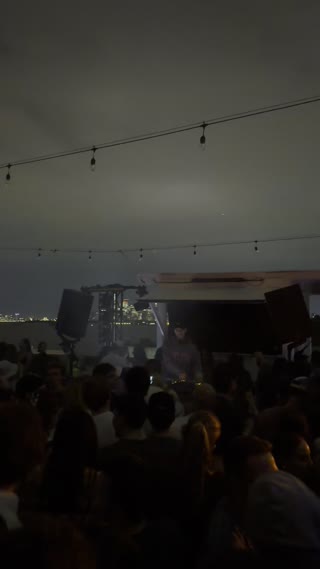 Video from Adam Ten @ Brooklyn Roof Top on May 18, 2025