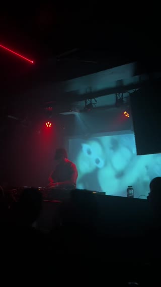 Swimming Paul @ Newspeak, Montréal 🇨🇦 on ReLive
