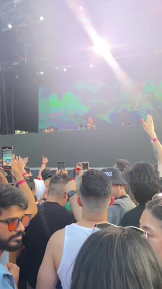 Video from Mochakk @ OfF Piknic, Montréal on June 21, 2025