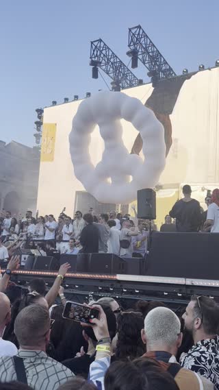 Video from Keinemusik OffSonar Barcelona - Curated by @grouptherapy_eg on June 15, 2024