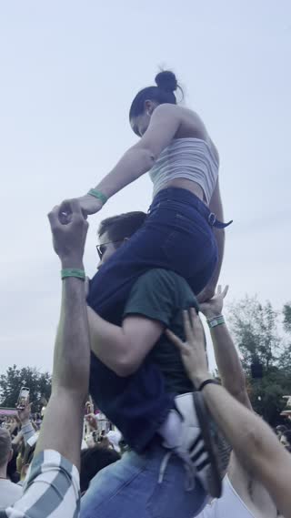 Video from DJ Tennis B2B HAAI B2B Luke Alessi (Scène Fizz) on June 9, 2025