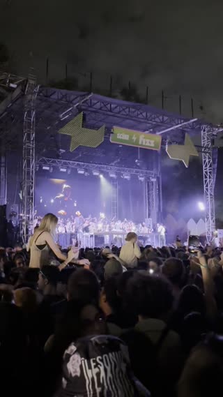 Video from Fred Again @ OfF Piknic, Montréal on October 6, 2024