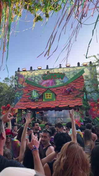 Video from Bora Uzer @ Elrow Town on May 1, 2025