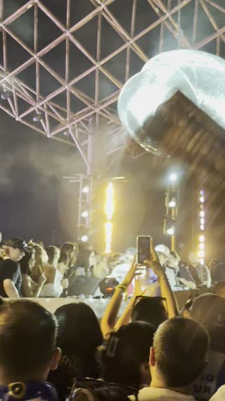 Video from Keinemusik Dubai 2024 on November 9, 2024